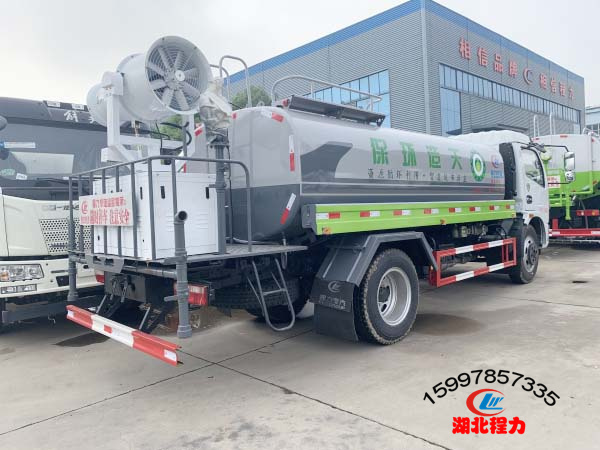 國六東風(fēng)大多利卡噴藥車8方