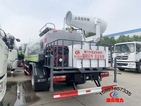 國六東風(fēng)大多利卡噴藥車8方