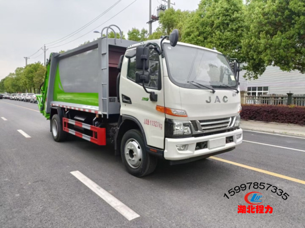 國六江淮壓縮式垃圾車（9方）