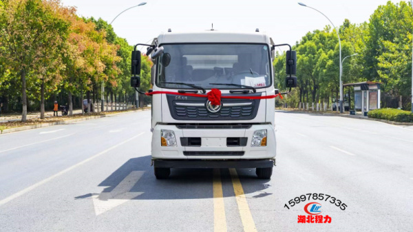 東風(fēng)天錦單發(fā)洗掃車