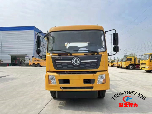東風(fēng)天錦平板清障車