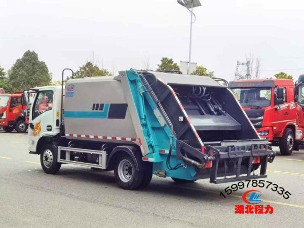 重汽豪曼地庫壓縮垃圾車
